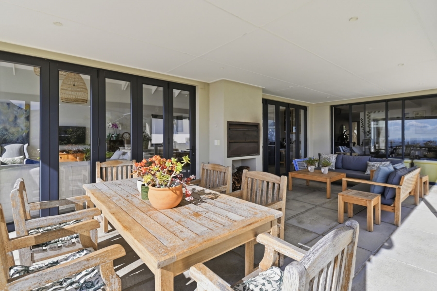 4 Bedroom Property for Sale in Stonehurst Mountain Estate Western Cape